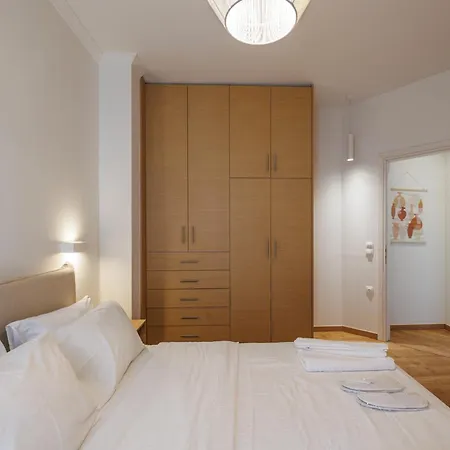 Penthouse 4Th Fl Apartment At Pagrati-Large Veranda Apartment Athens