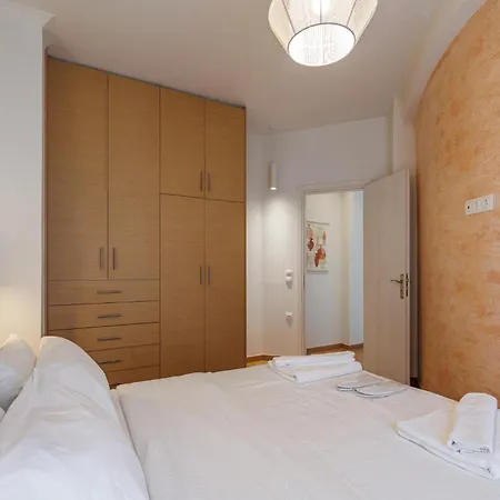 Apartment Penthouse 4Th Fl Apartment At Pagrati-Large Veranda *